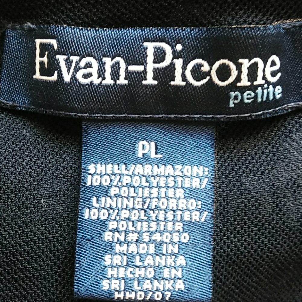 Evan Picone top- no rips or stains, beautiful 🦋 - Picture 4 of 6